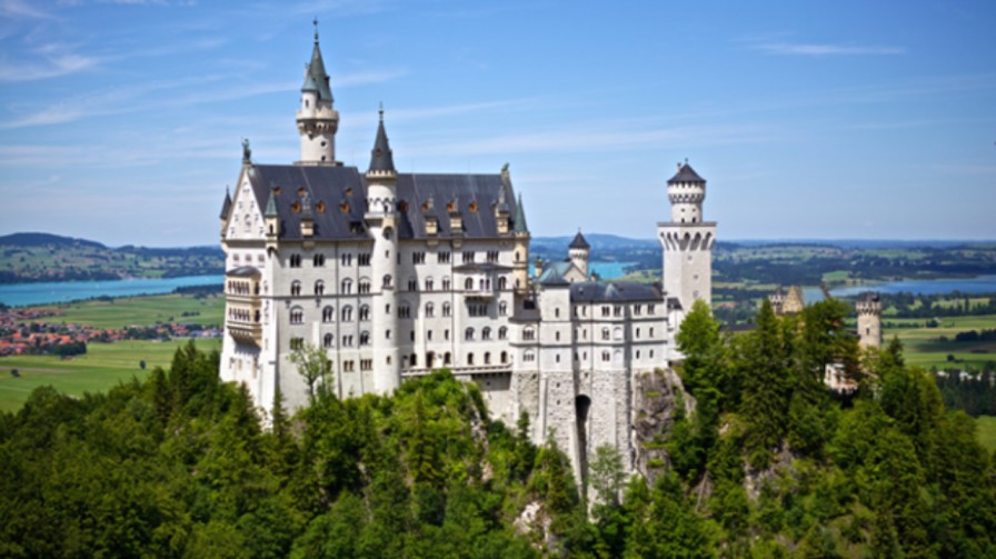 Neuschwanstein Castle - Best Place to Visit in Germany